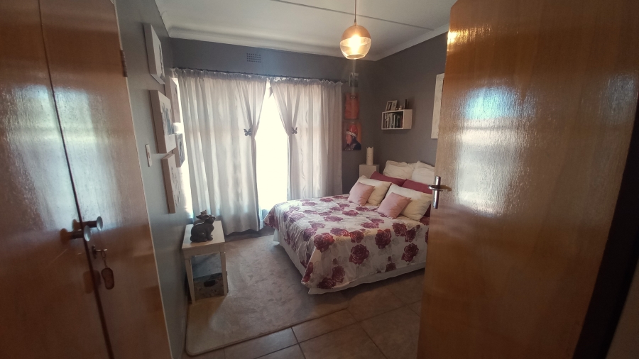 3 Bedroom Property for Sale in Vredenburg Western Cape